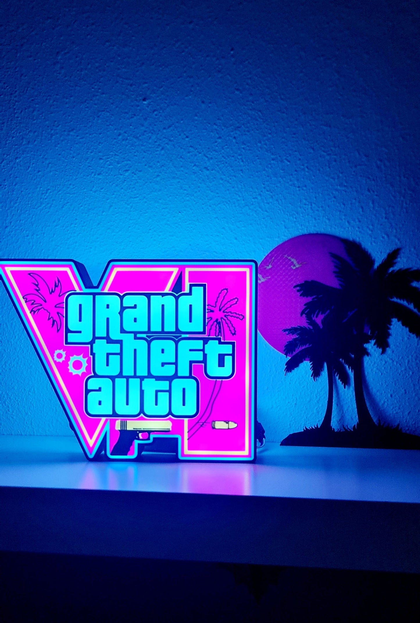 Lámpara LED inspirada en GTA 6: te transportará al ambiente de Miami de los años 80