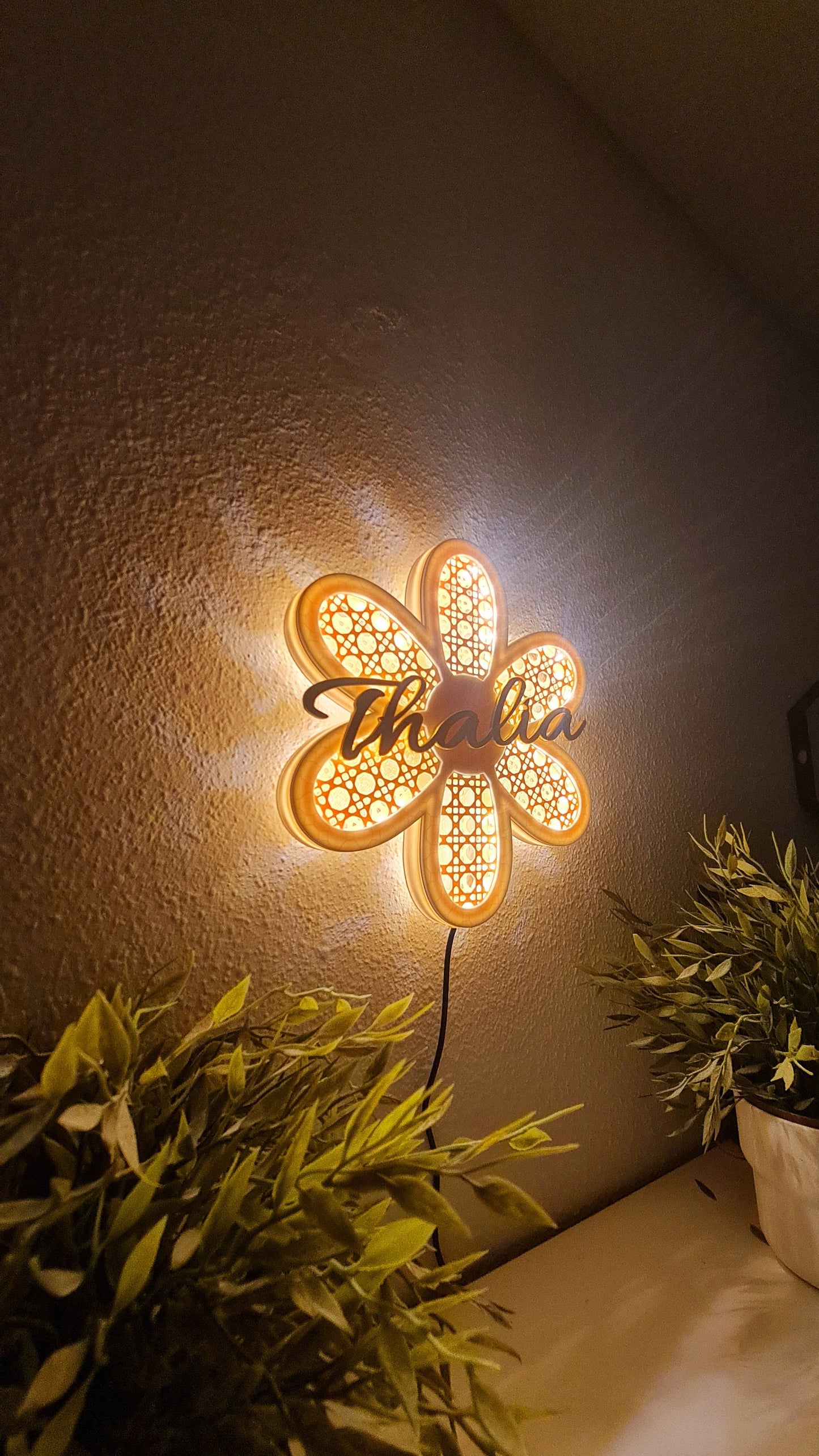 Handcrafted Rattan-Style Daisy Flower Wall Light with Personalized Name