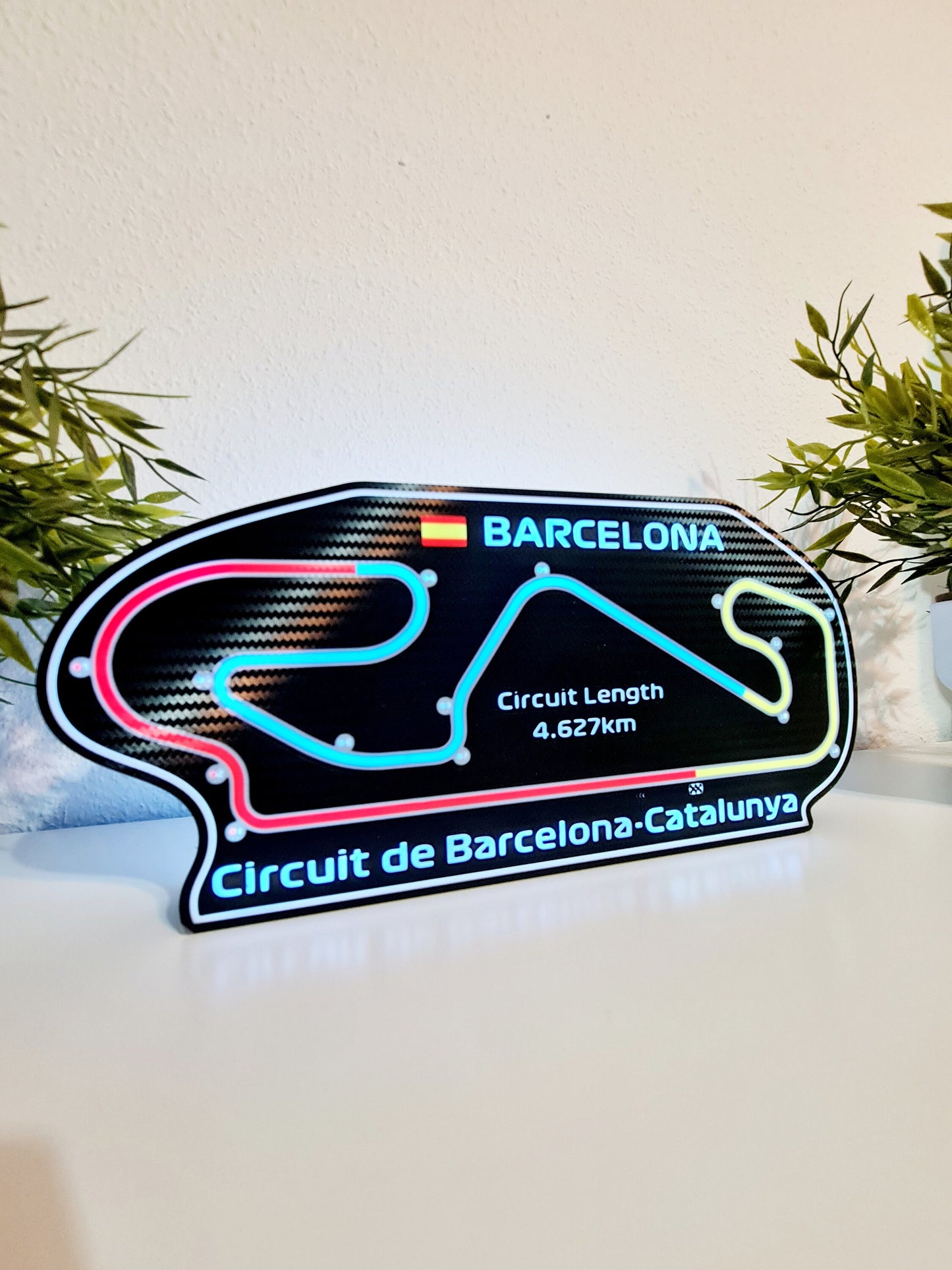 Customizable Race Track Lamp: Bring Any Track to Life, Starting with Barcelona!