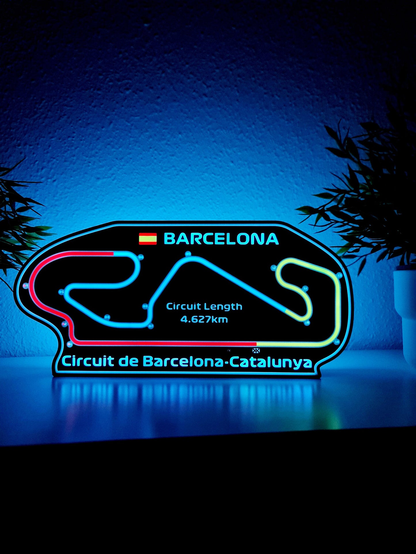 Customizable Race Track Lamp: Bring Any Track to Life, Starting with Barcelona!