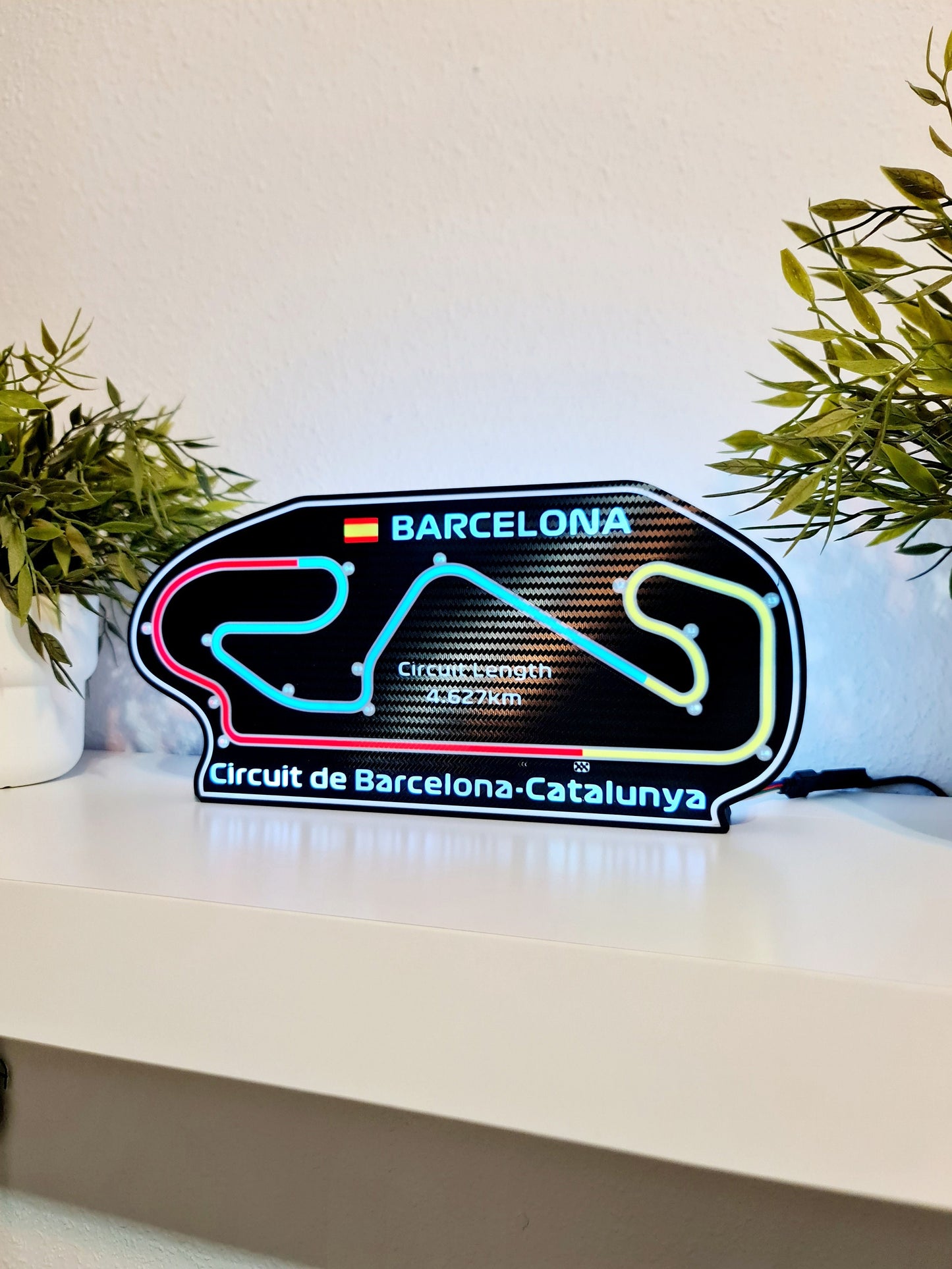 Customizable Race Track Lamp: Bring Any Track to Life, Starting with Barcelona!