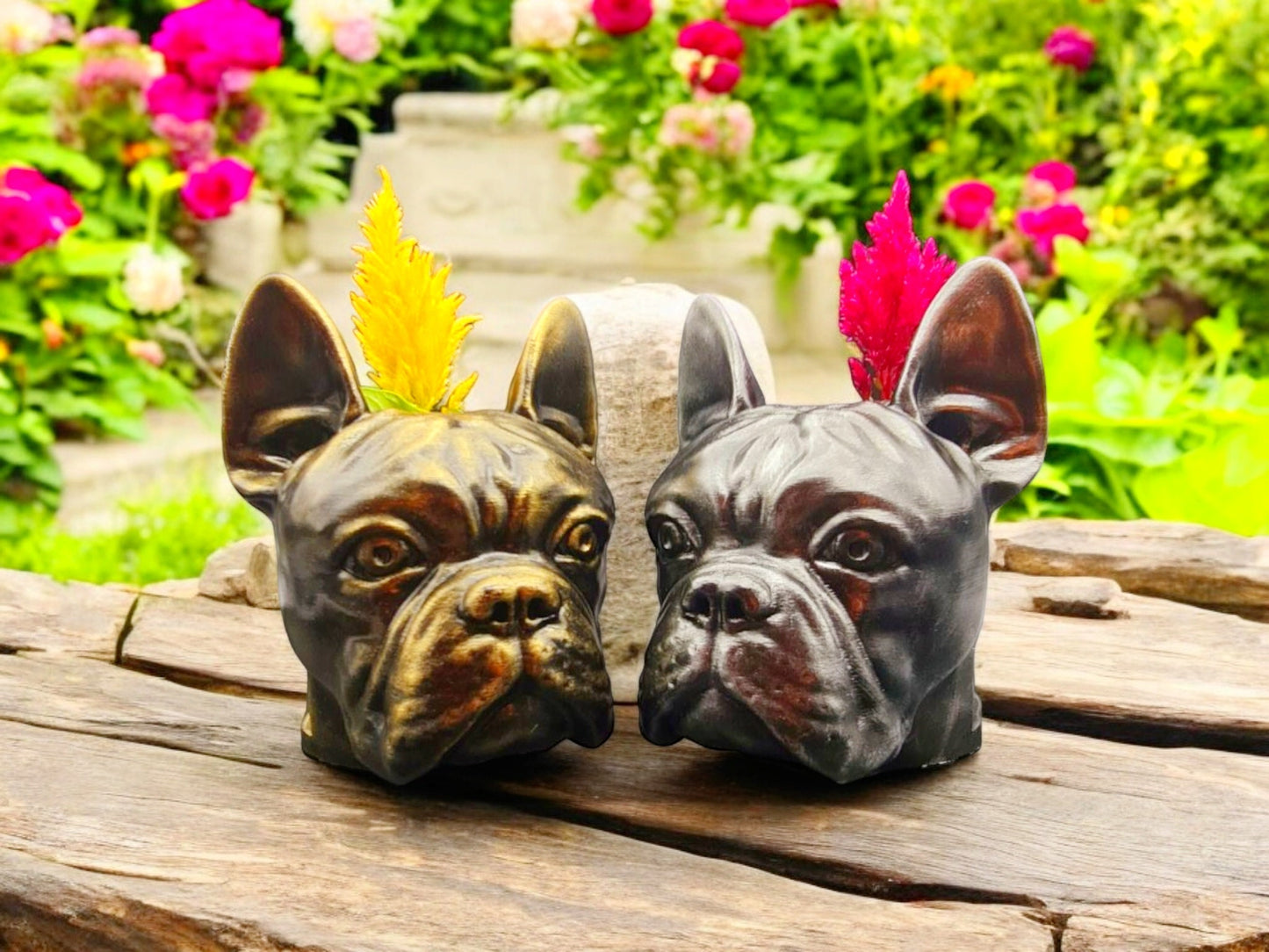 Handgefertigter Übertopf mit Büste einer französischen Bulldogge | Blumentopf mit antiker Gold- oder Silberpatina