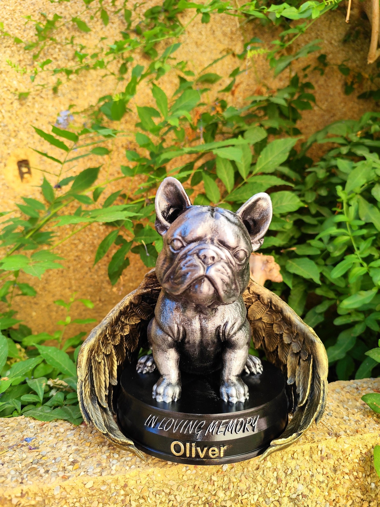 Custom Pet Memorial Statue with Angel Wings – Personalized French Bulldog Tribute