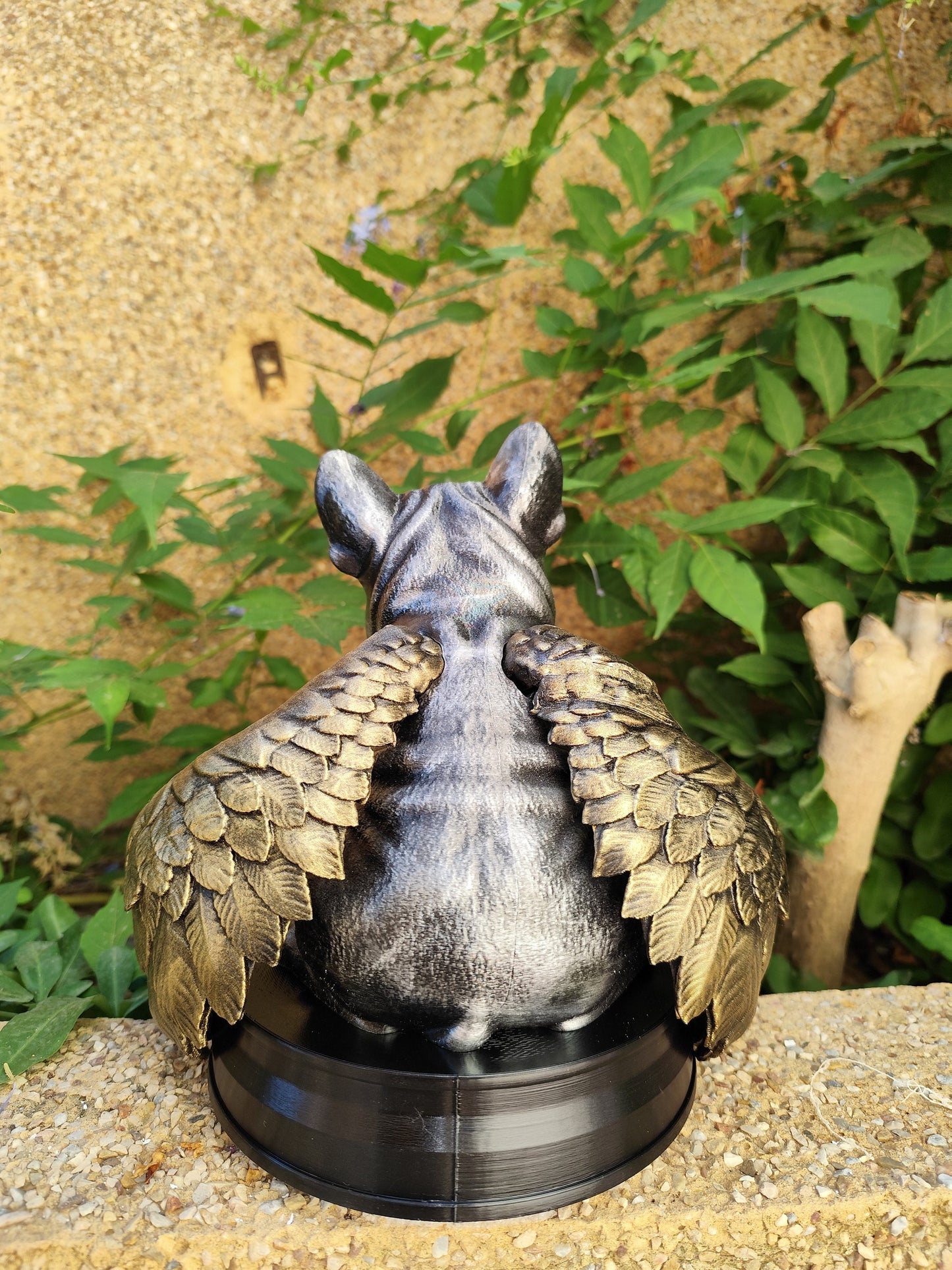 Custom Pet Memorial Statue with Angel Wings – Personalized French Bulldog Tribute